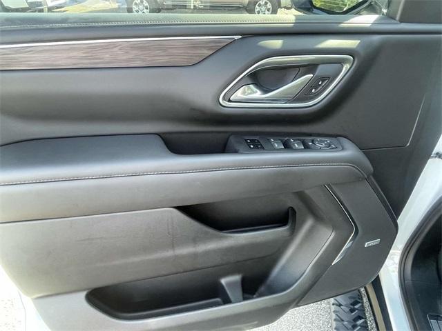 Photo of 2023 Summit White Chevrolet Tahoe