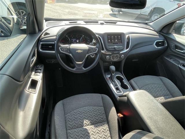 Photo of 2022 Gray Chevrolet Equinox