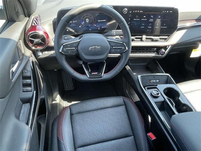Photo of 2026 Polar White Chevrolet Equinox