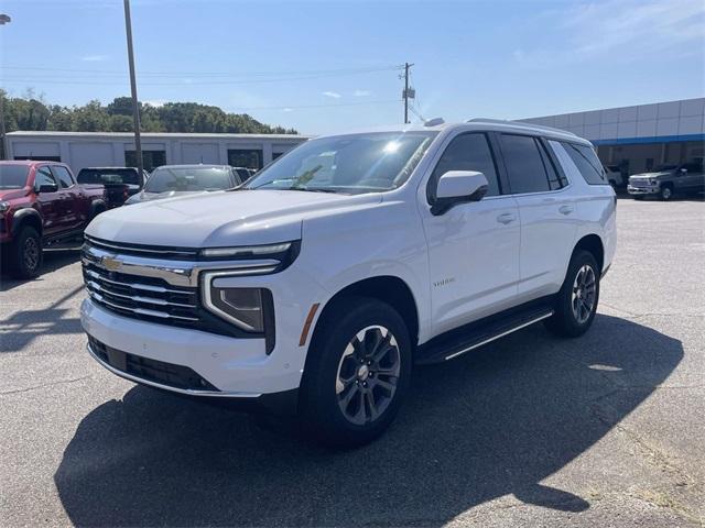 Photo of 2025 Summit White Chevrolet Tahoe