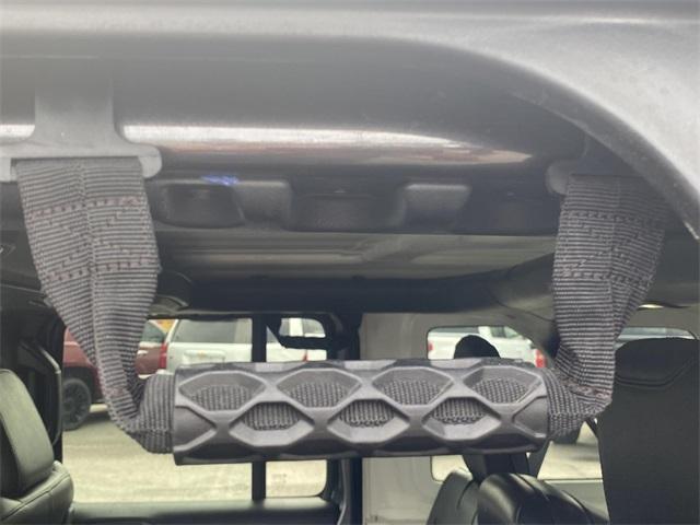 Photo of 2018 Granite Crystal Clearcoat Metallic Jeep Wrangler Unlimited