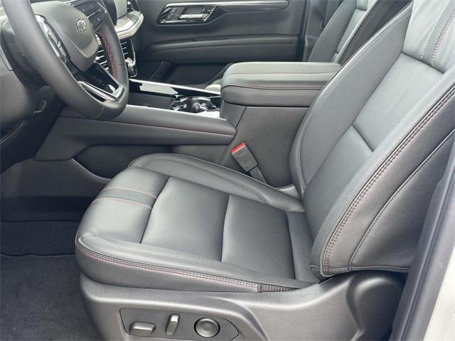 Photo of 2025 Iridescent Pearl Tricoat Chevrolet Tahoe