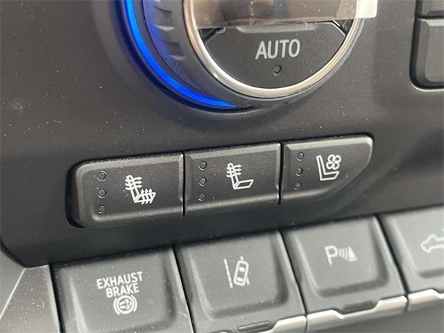 Photo of 2023 Silver Ice Metallic Chevrolet Silverado 3500