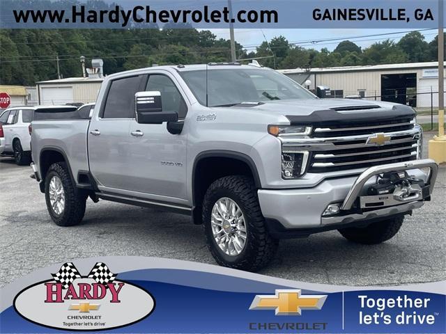 Photo of 2023 Silver Ice Metallic Chevrolet Silverado 3500