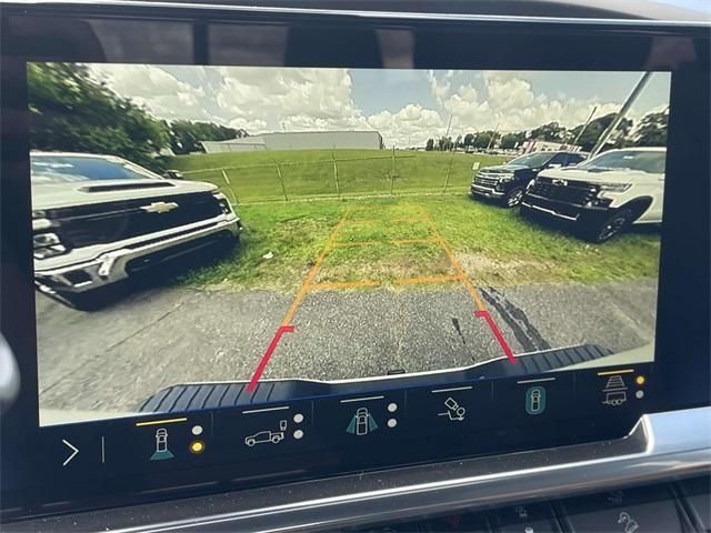 Photo of 2025 Iridescent Pearl Tricoat Chevrolet Silverado 2500