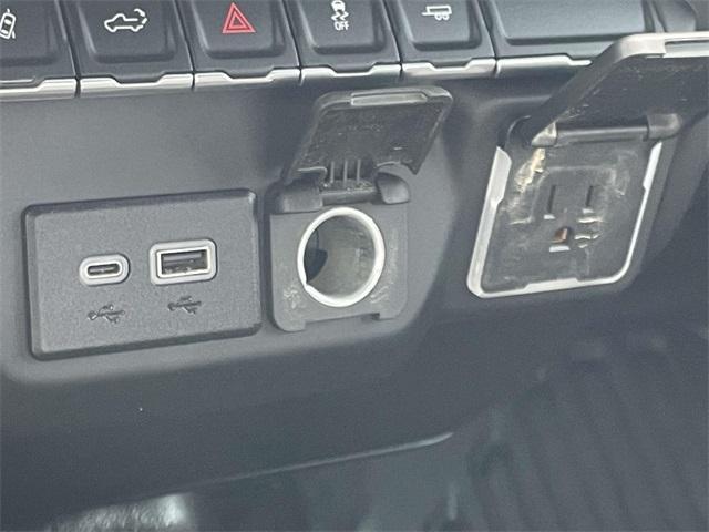 Photo of 2024 Summit White GMC Sierra 3500