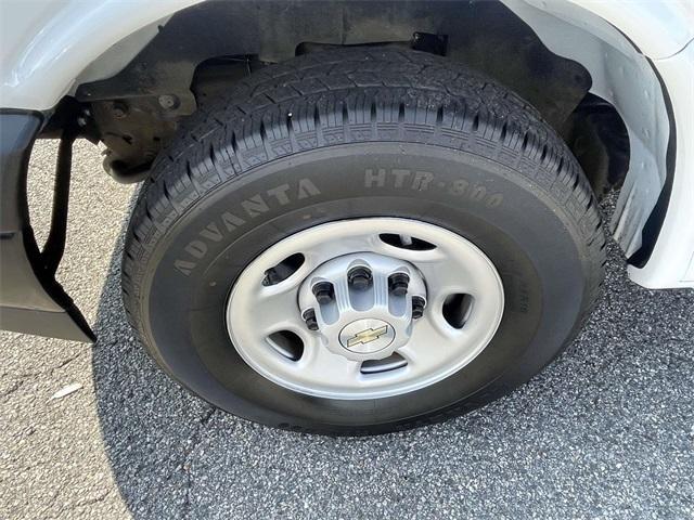 Photo of 2022 Summit White Chevrolet Express 2500