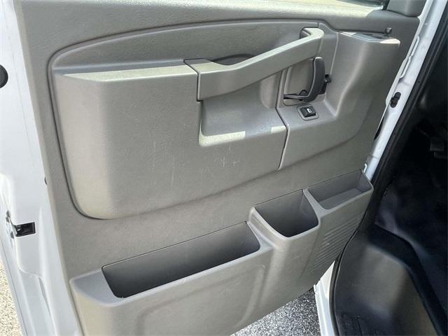 Photo of 2022 Summit White Chevrolet Express 2500