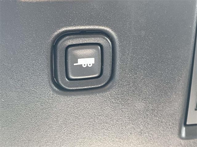 Photo of 2022 Summit White Chevrolet Express 2500