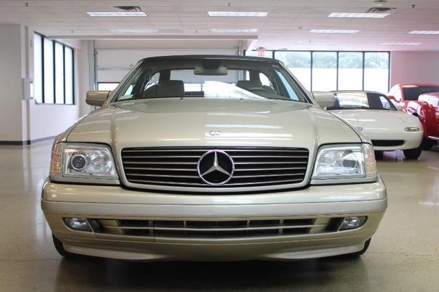 Photo of 1997 Champagne Mercedes-Benz SL-Class