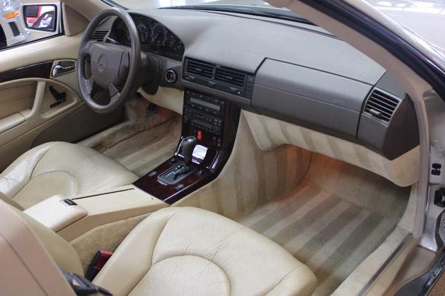 Photo of 1997 Champagne Mercedes-Benz SL-Class