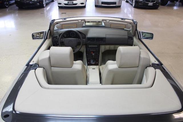 Photo of 1997 Champagne Mercedes-Benz SL-Class