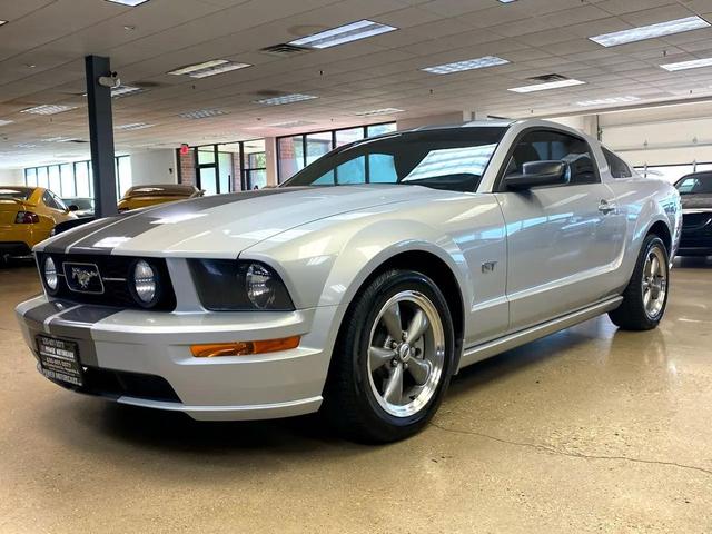 Photo of 2006 Satin Silver Clearcoat Metallic Ford Mustang