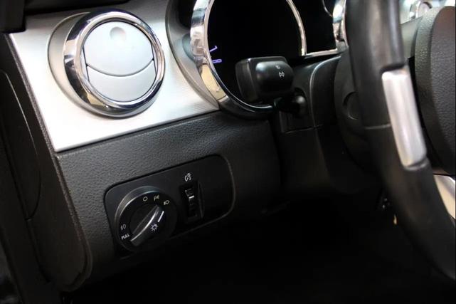 Photo of 2005 Black Clearcoat Ford Mustang