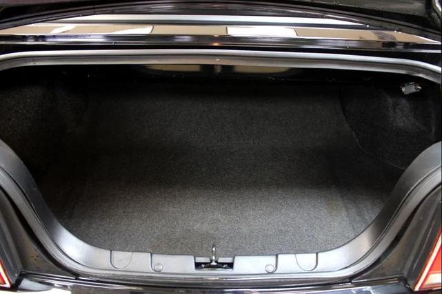 Photo of 2005 Black Clearcoat Ford Mustang