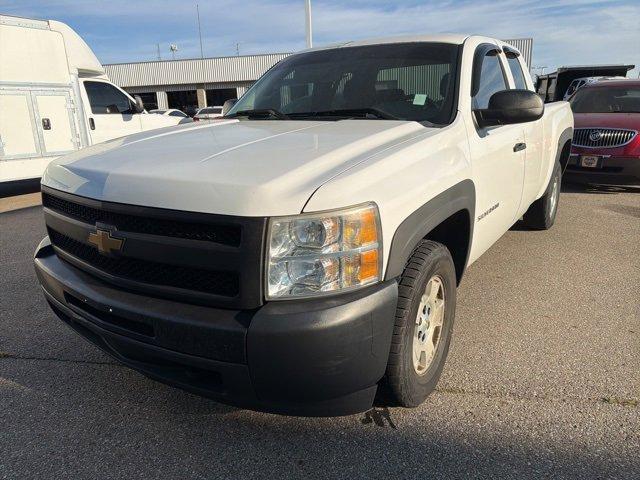 Photo of 2013 Summit White Chevrolet Silverado 1500
