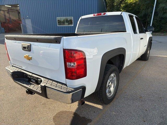 Photo of 2013 Summit White Chevrolet Silverado 1500