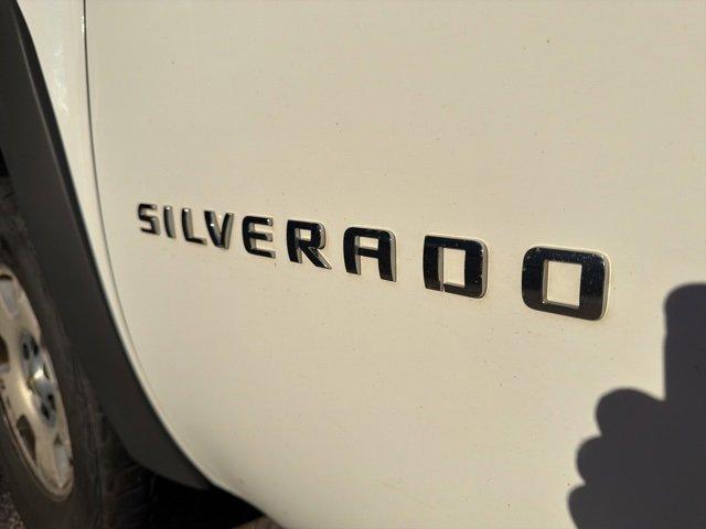 Photo of 2013 Summit White Chevrolet Silverado 1500