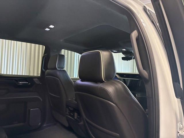 Photo of 2023 Summit White GMC Sierra 1500