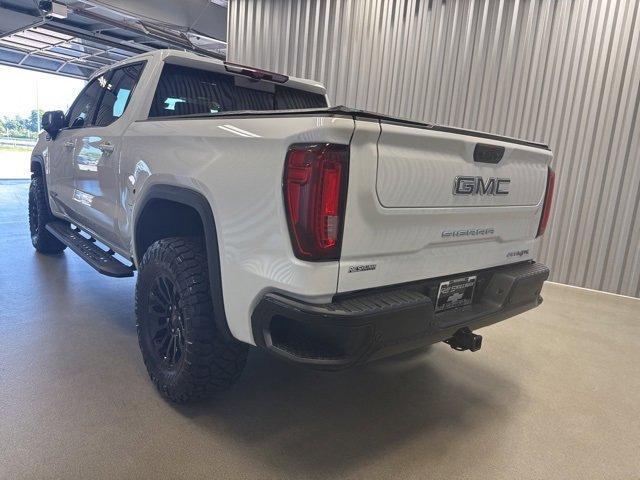 Photo of 2023 Summit White GMC Sierra 1500