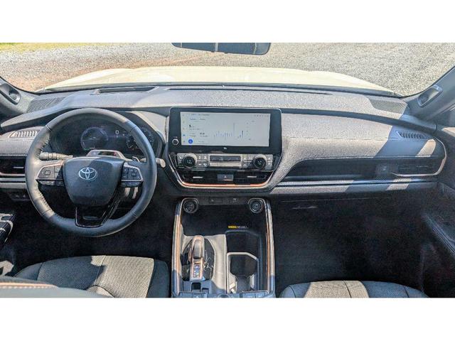 Photo of 2024 Coastal Cream Toyota Grand Highlander Hybrid