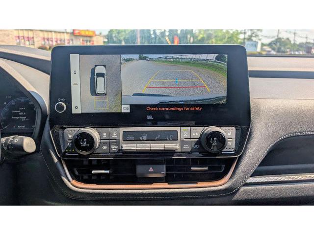 Photo of 2024 Coastal Cream Toyota Grand Highlander Hybrid