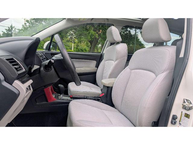 Photo of 2017 Crystal White Pearl Subaru Forester