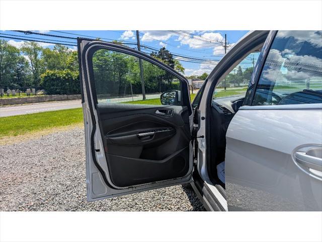 Photo of 2016 Ingot Silver Ford C-Max Energi