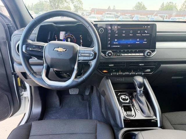 Photo of 2023 Summit White Chevrolet Colorado