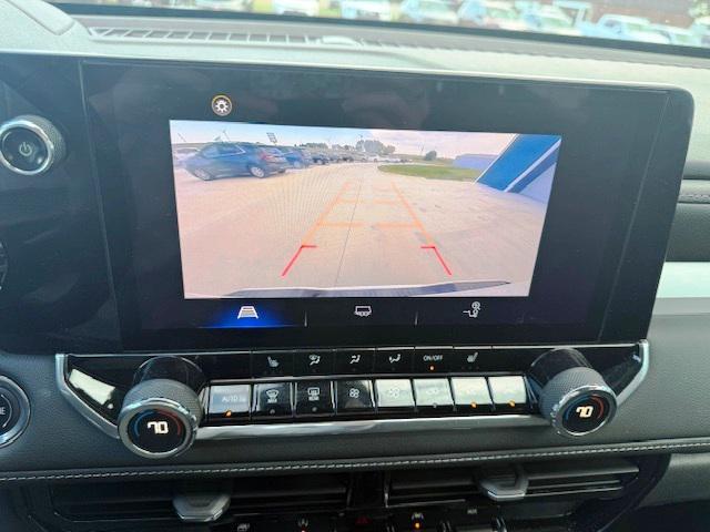 Photo of 2023 Summit White Chevrolet Colorado