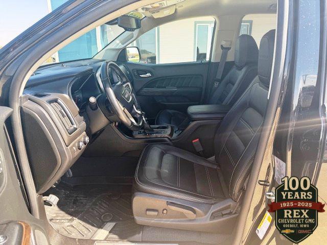 Photo of 2022 Onyx Black GMC Canyon