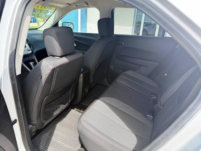Photo of 2017 Silver Ice Metallic Chevrolet Equinox