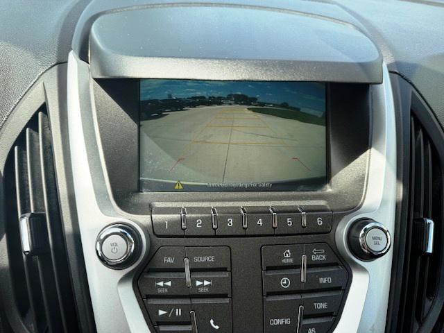 Photo of 2017 Silver Ice Metallic Chevrolet Equinox