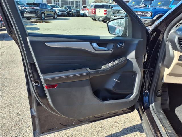 Photo of 2021 Blue Ford Escape