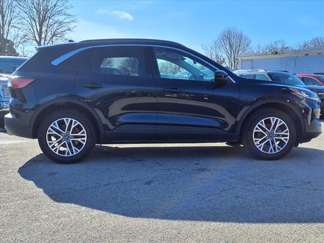 Photo of 2021 Blue Ford Escape