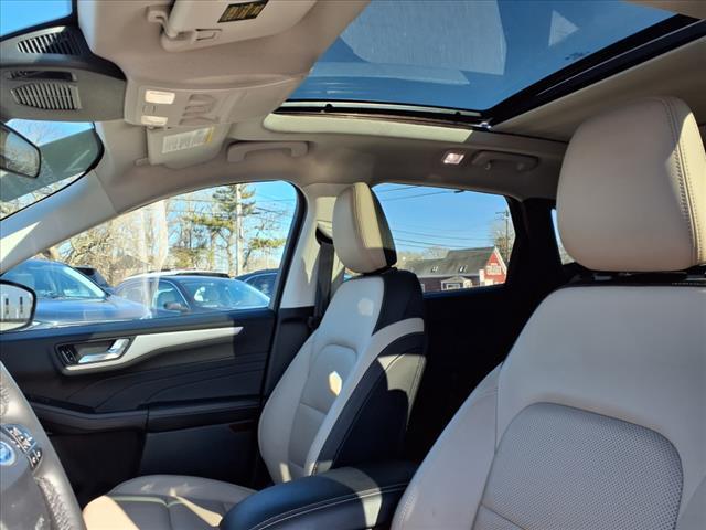 Photo of 2021 Blue Ford Escape