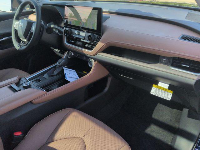 Photo of 2025 Blueprint Toyota Grand Highlander