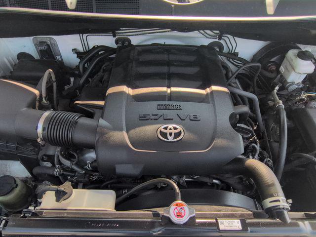 Photo of 2019 Super White Toyota Tundra