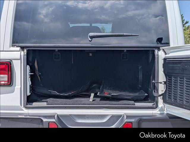 Photo of 2018 Bright White Clearcoat Jeep Wrangler Unlimited