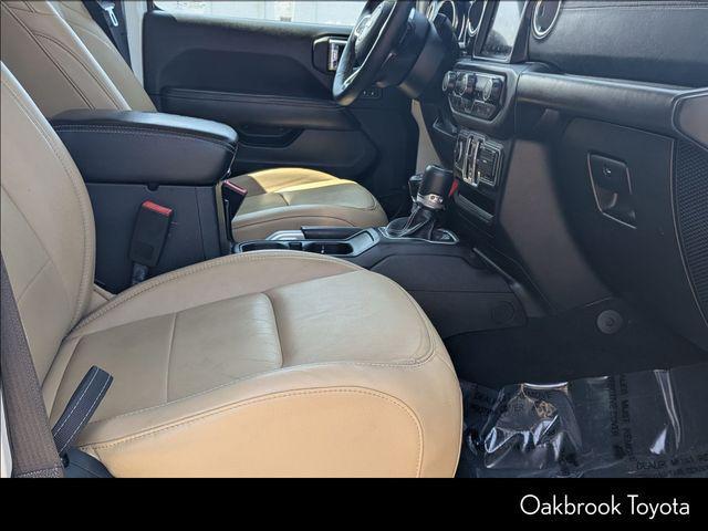 Photo of 2018 Bright White Clearcoat Jeep Wrangler Unlimited