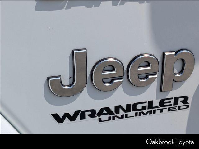 Photo of 2018 Bright White Clearcoat Jeep Wrangler Unlimited