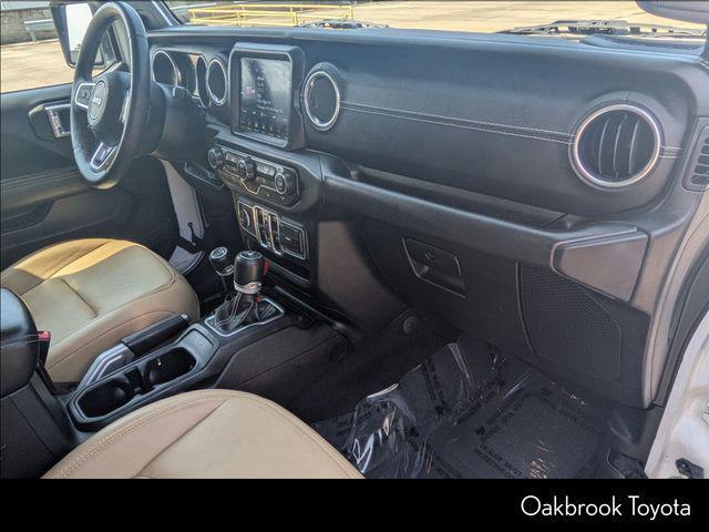 Photo of 2018 Bright White Clearcoat Jeep Wrangler Unlimited
