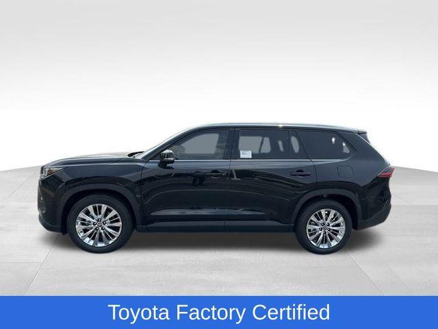 Photo of 2025 Midnight Black Metallic Toyota Grand Highlander