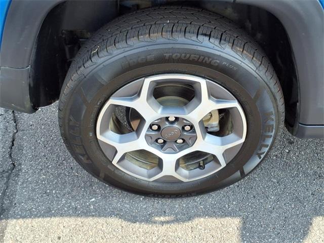 Photo of 2022 Laser Blue Jeep Compass