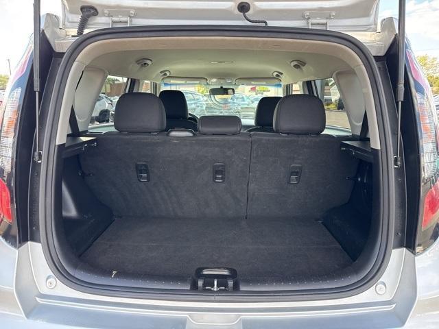 Photo of 2018 Bright Silver Kia Soul