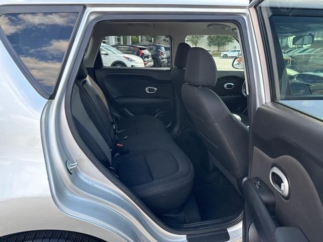 Photo of 2018 Bright Silver Kia Soul