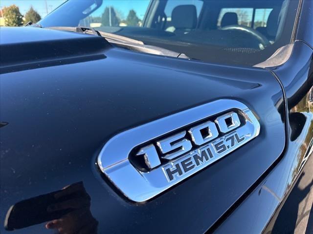 Photo of 2021 Diamond Black RAM 1500