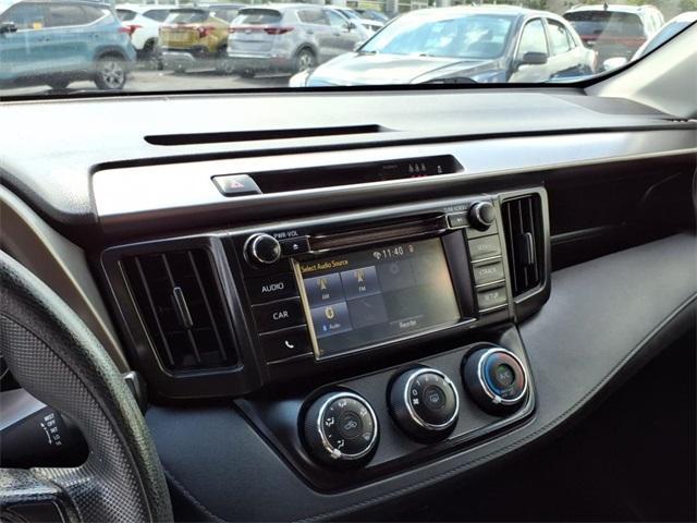 Photo of 2018 Blue Toyota RAV4