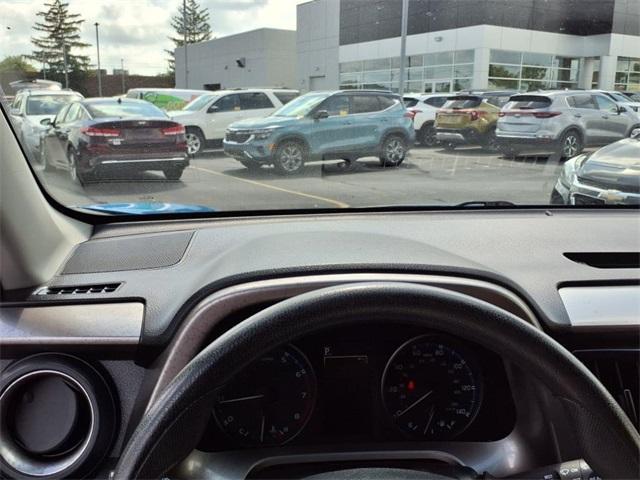 Photo of 2018 Blue Toyota RAV4
