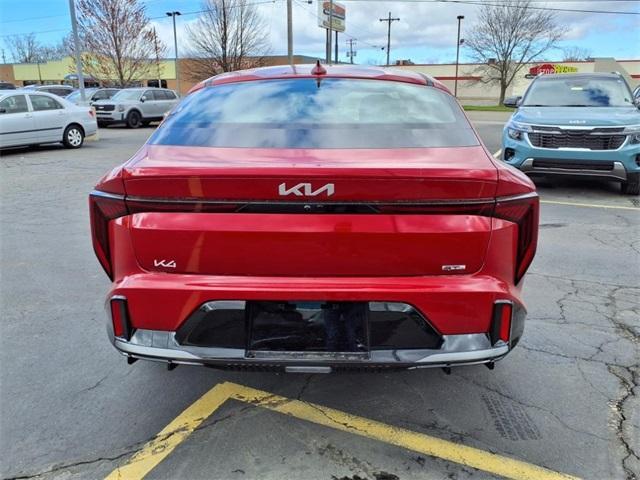 Photo of 2025 Currant Red Kia K4